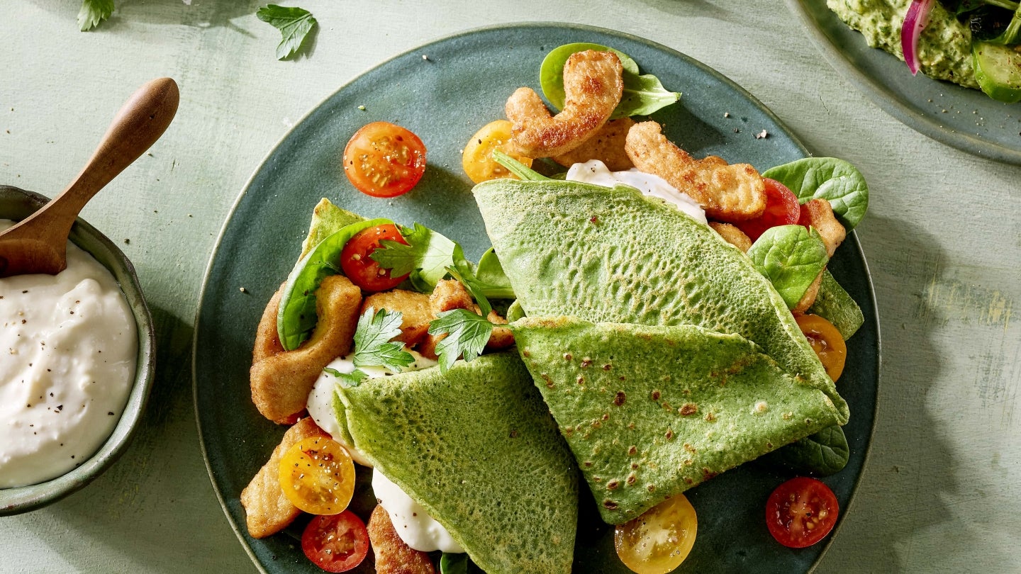 Spinat Crêpes mit veganen Filet-Stückchen