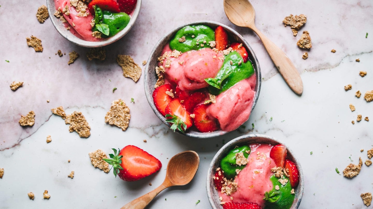 FITNESS BANANA STRAWBERRY SORBET FITNESS BANANA STRAWBERRY SORBET