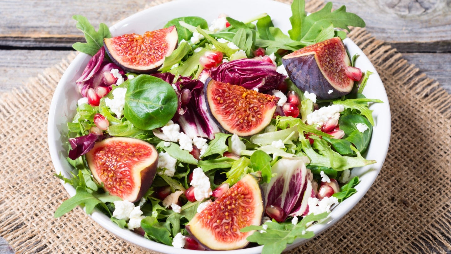 Spinatsalat mit Ziegenfrischkäse Spinatsalat mit Ziegenfrischkäse