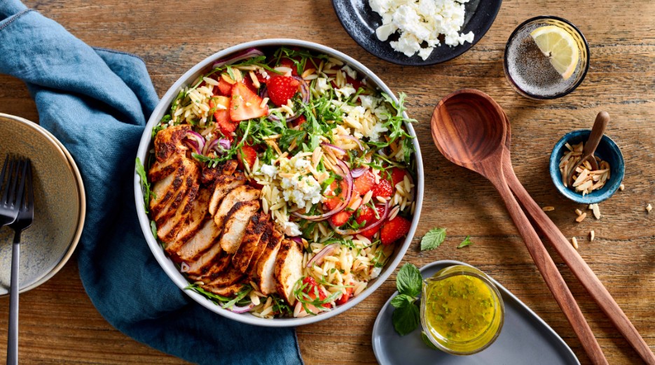 Kritharaki-Erdbeer-Salat Kritharaki-Erdbeer-Salat