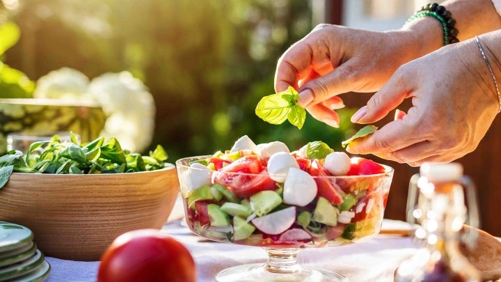 Salat wird gemacht
